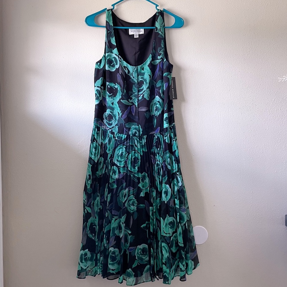 Donna Morgan Floral Pleated Dress